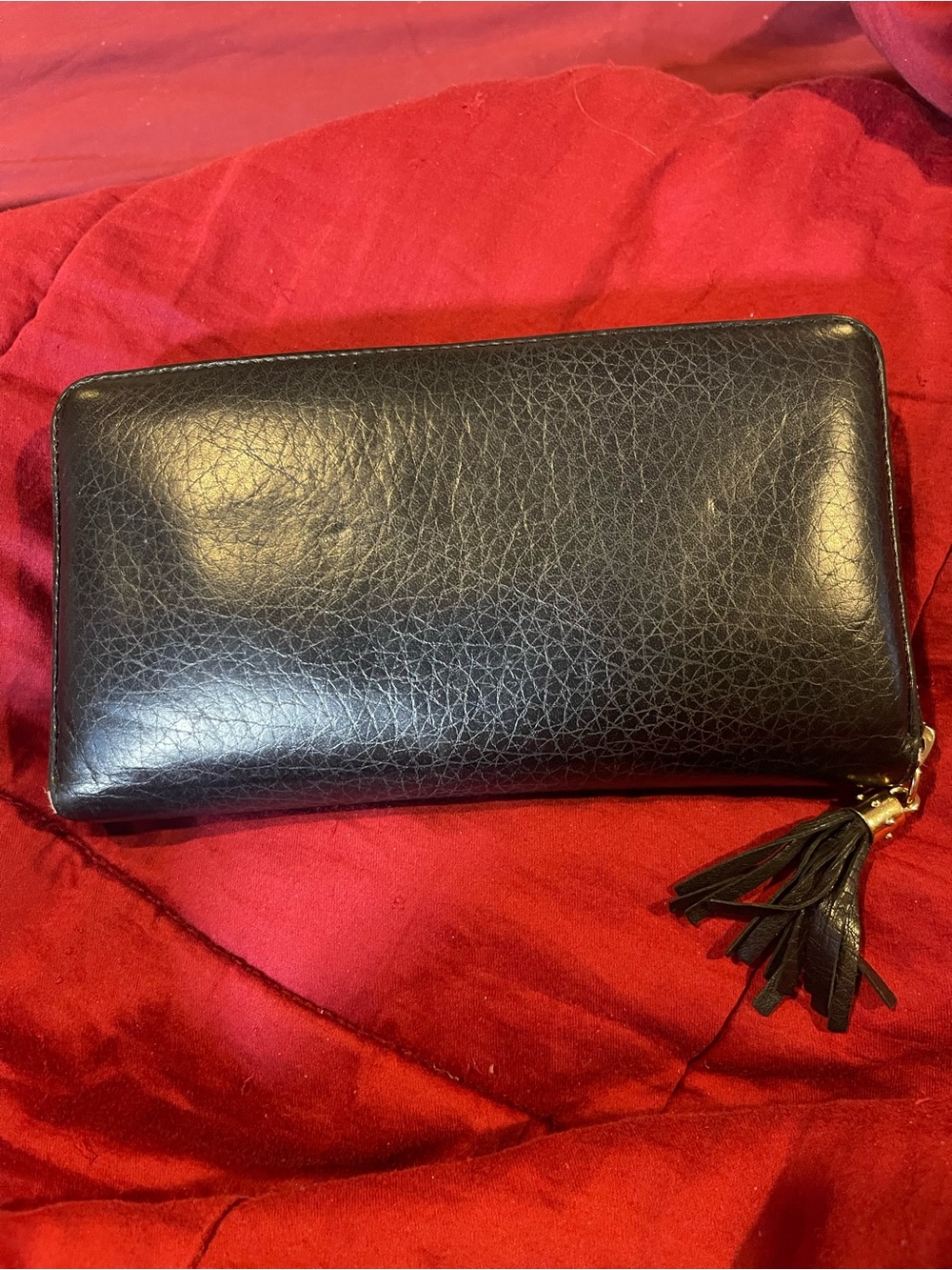 Gucci Black Leather Zip Wallet with Tassel and Embossed GG - Picture 2 of 14
